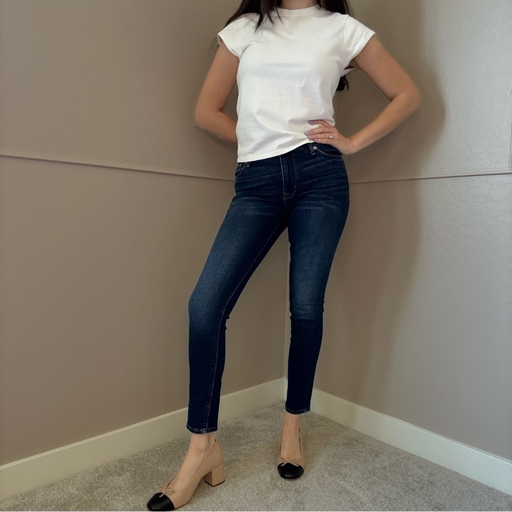 Hudson Jeans Women's Mid Wash with Whiskering Skinny Jeans